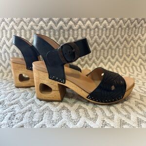 Odele Dansko size 41